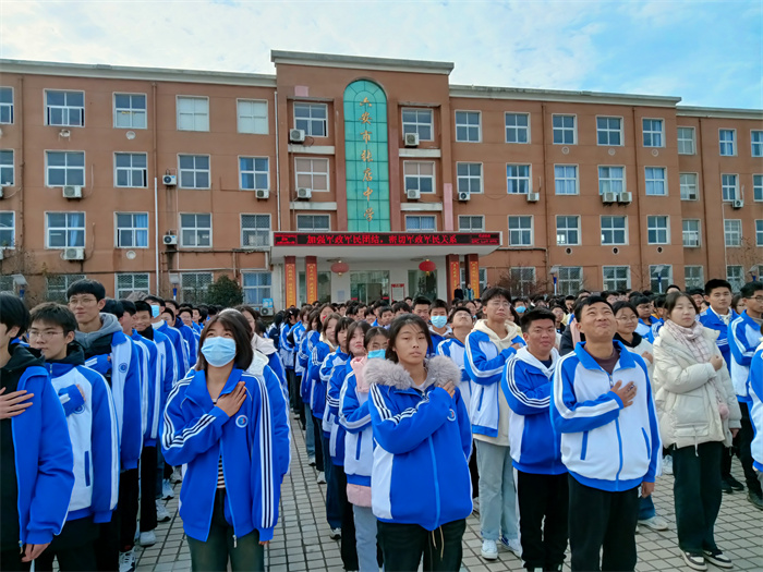 毛坦厂中学教育集团张店中学校区开展国家宪法日宣传活动