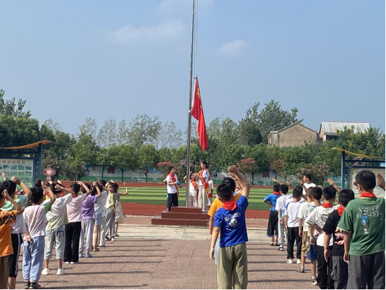 金安区双河镇双河小学"礼仪小标兵"校园岗正式启动_六安市教育体育局