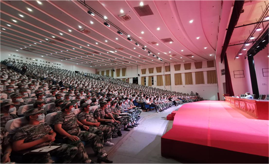 六安二中2020级高一新生军训圆满结束