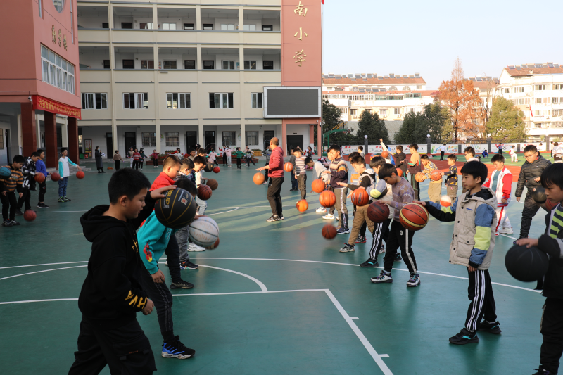 马坝城南小学图片